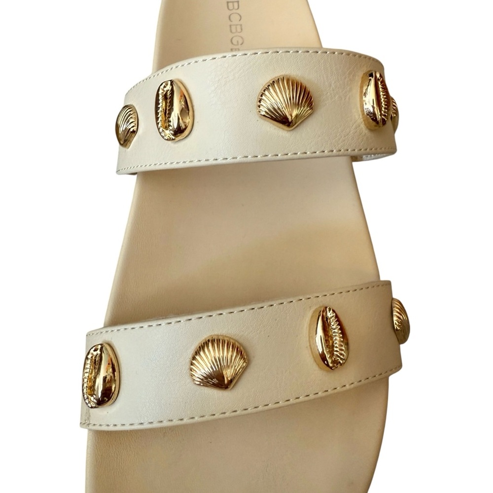 Bcbgeneration Beige Sandals With Shell Embellishm… - image 4